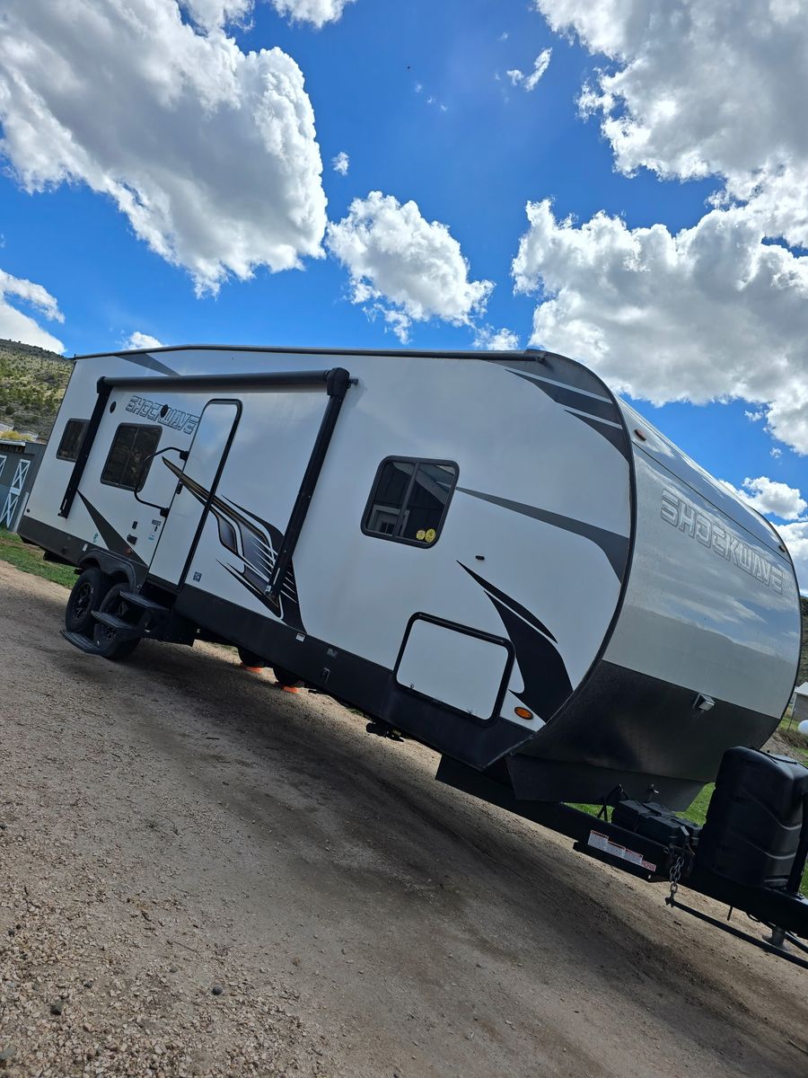 Forest River ShockWave 27FSGLE Toyhauler