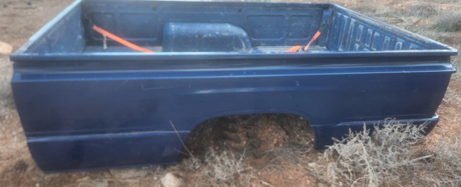 84-88 Toyota truck bed