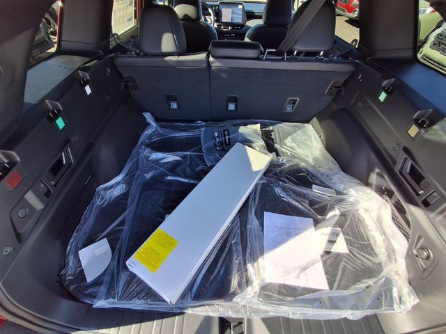 Main image 12