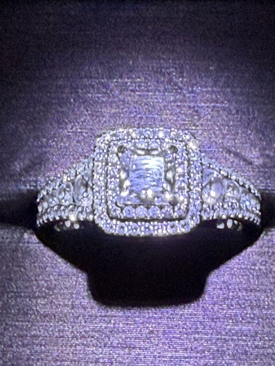 Main image 4