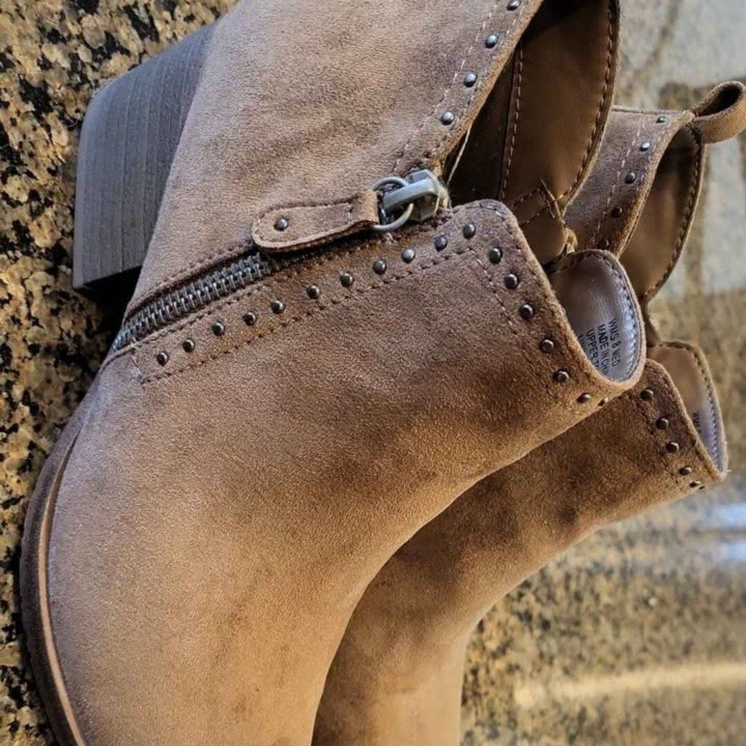 Brown boots