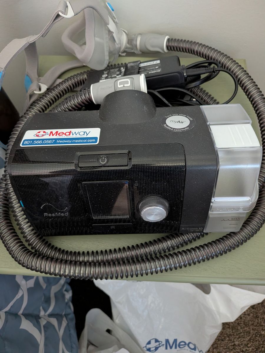 ResMed AirSense 10 CPAP Machine Package with Mask, Hose & Travel Bag