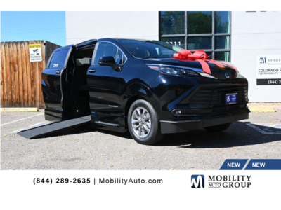 2025 Toyota Sienna XLE 7-Passenger