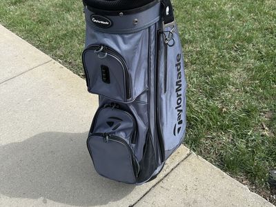 TaylorMade Golf Bag