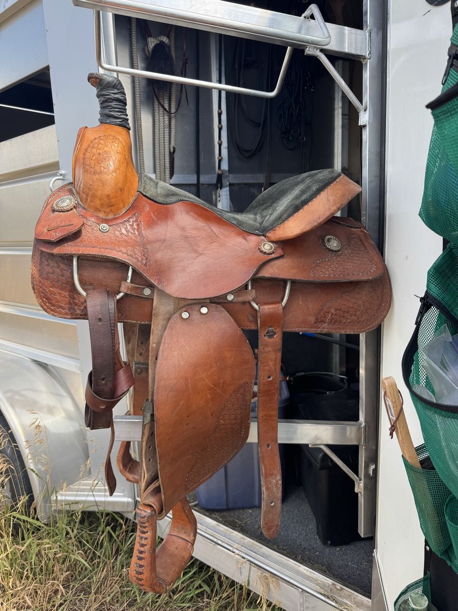 16” Cheyenne Saddlery Model 3021