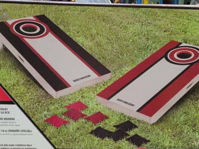 Backyard Hero BB048Y25009 Light-Up Cornhole Set 2015673 #107247