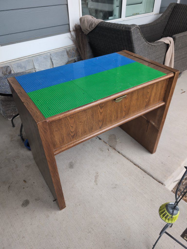 Lego table (Free)