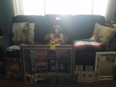 In Door Yard Sale / Estate Sale
