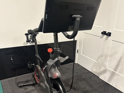 Peloton Bike – Great Condition – Priced to Sell FAST – $200
