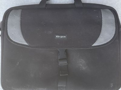 Targus Black Laptop Briefcase Bag with Carry Handle and Front Buckle