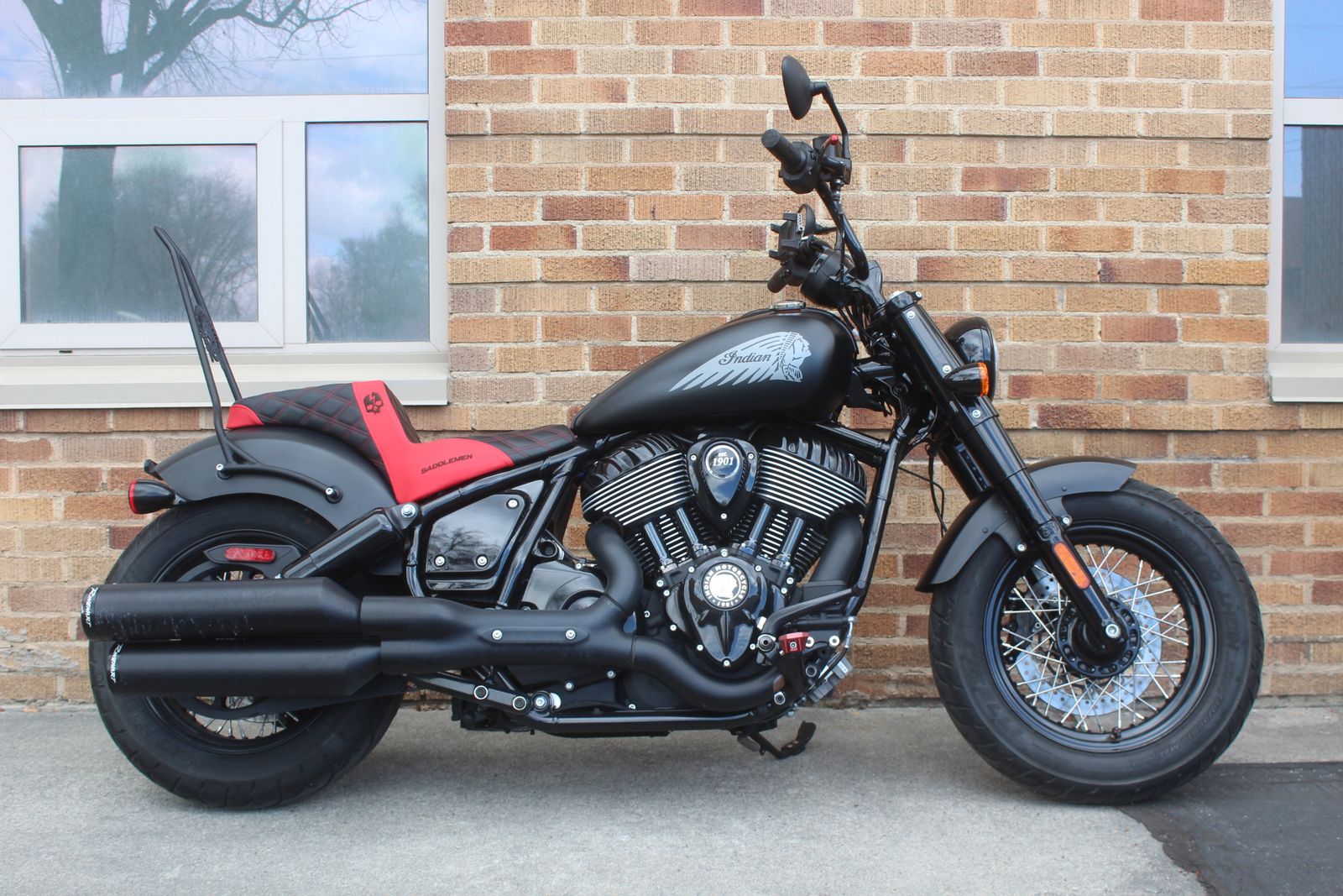 2024 INDIAN CHIEF BOBBER 116