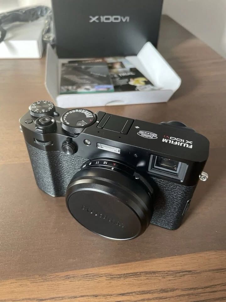Fujifilm X100VI 40MP Digital Camera Like new condition