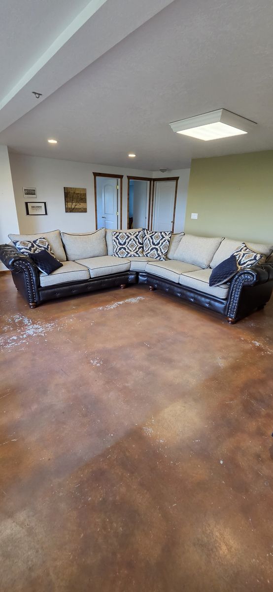 Sectional couch