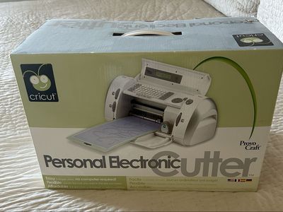 Cricut Personal Electric Cutter Package Deal
