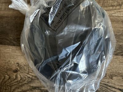 NEW Black Bicycle Helmet, Size:M (54-58 CM), WT:250g