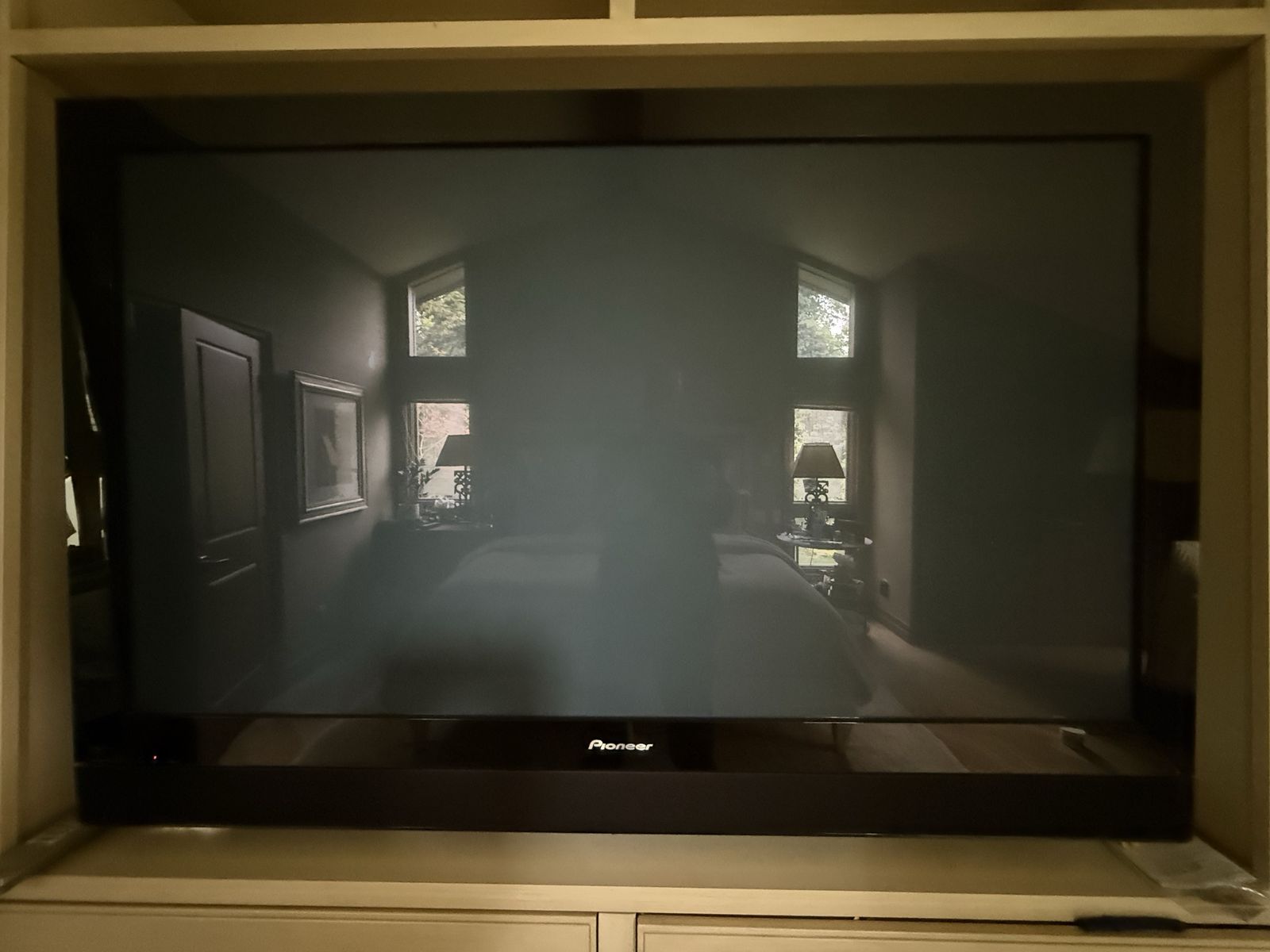 60” Plasma Pioneer TV 2010