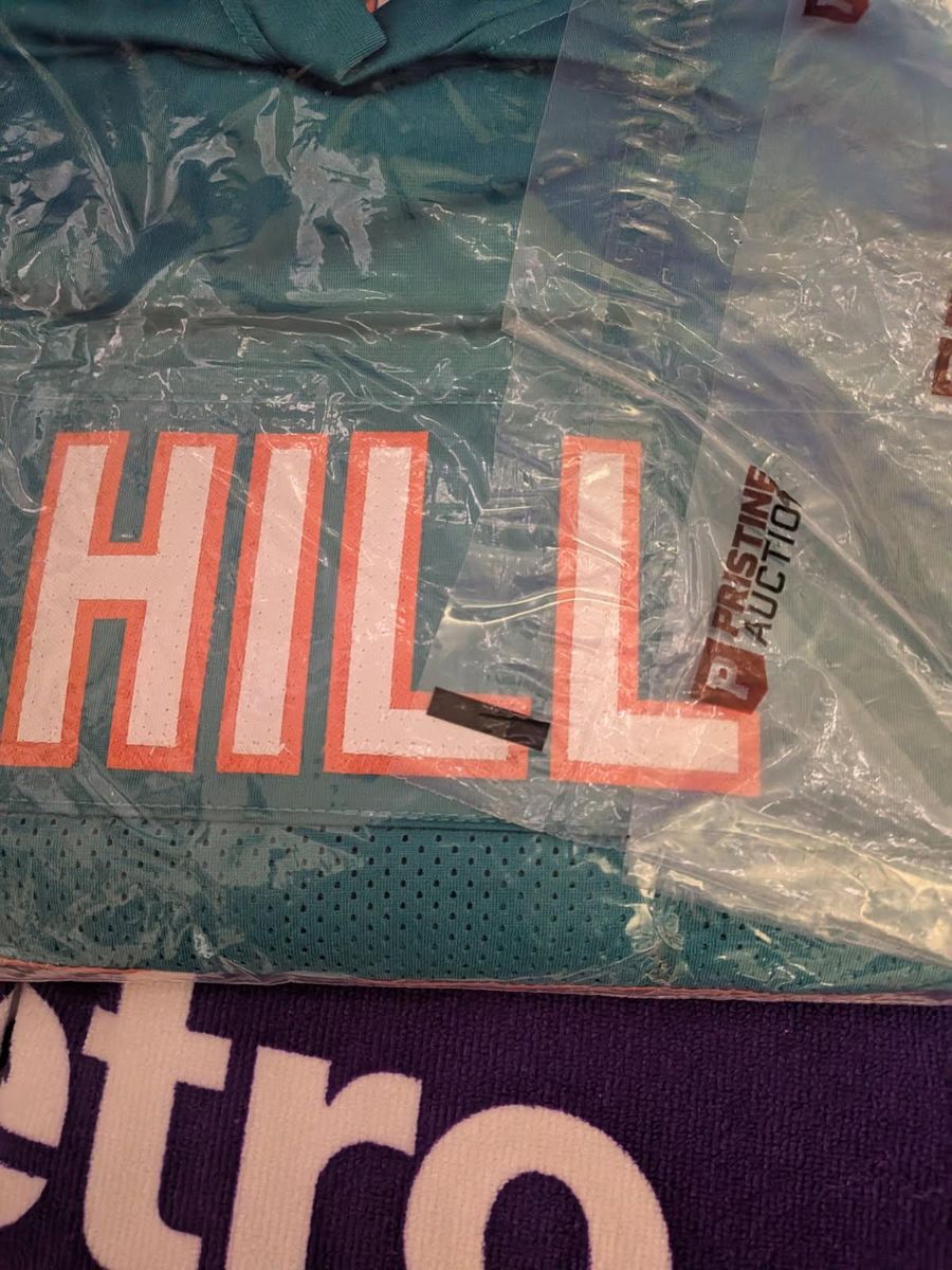 Signed Tyreek Hill jersey