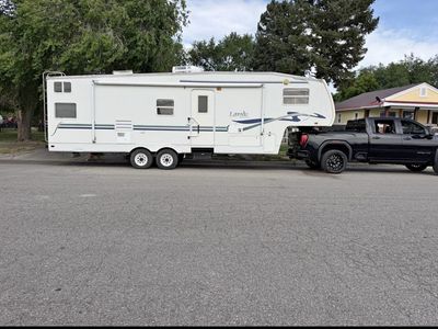 2002 Keystone Laredo 29’ Fifth Wheel – New Roof – Gooseneck Conversion – $5,900 OBO