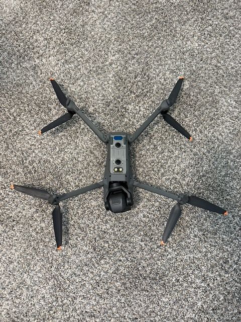 Main image 4