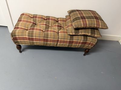 Plaid Tufted Upholstered Ottoman Bench with Wood Legs - Tartan Pattern Footrest