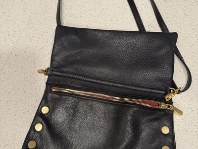 Hemmitt Cross Body bag