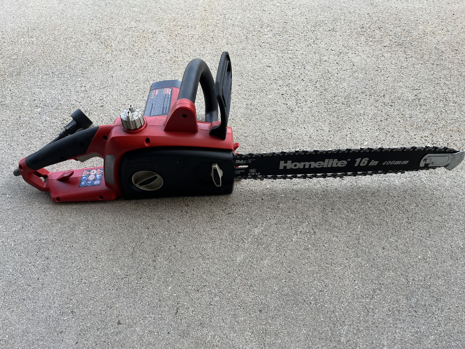 Homelite 16 inch 12 amp corded electric chainsaw
