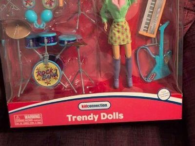 Kid Connection Trendy Dolls Rock Band Play Set with Poseable Doll, Clothes & Musical Accessories
