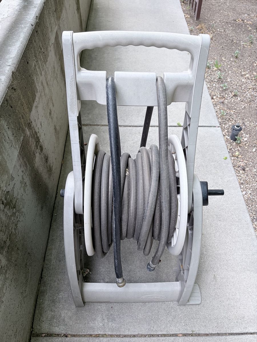 Hose reel