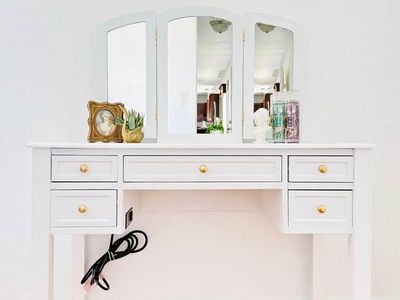 Modern Inspired 5 Drawer White Makeup Vanity Desk | Modern Vanity Desk | Makeup Vanity Desk