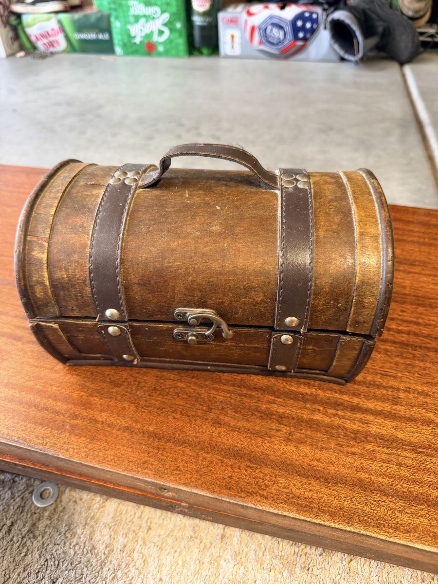 Vintage Small Wooden Barrel Shaped Trinket Treasure Chest Box with Latch and Handle