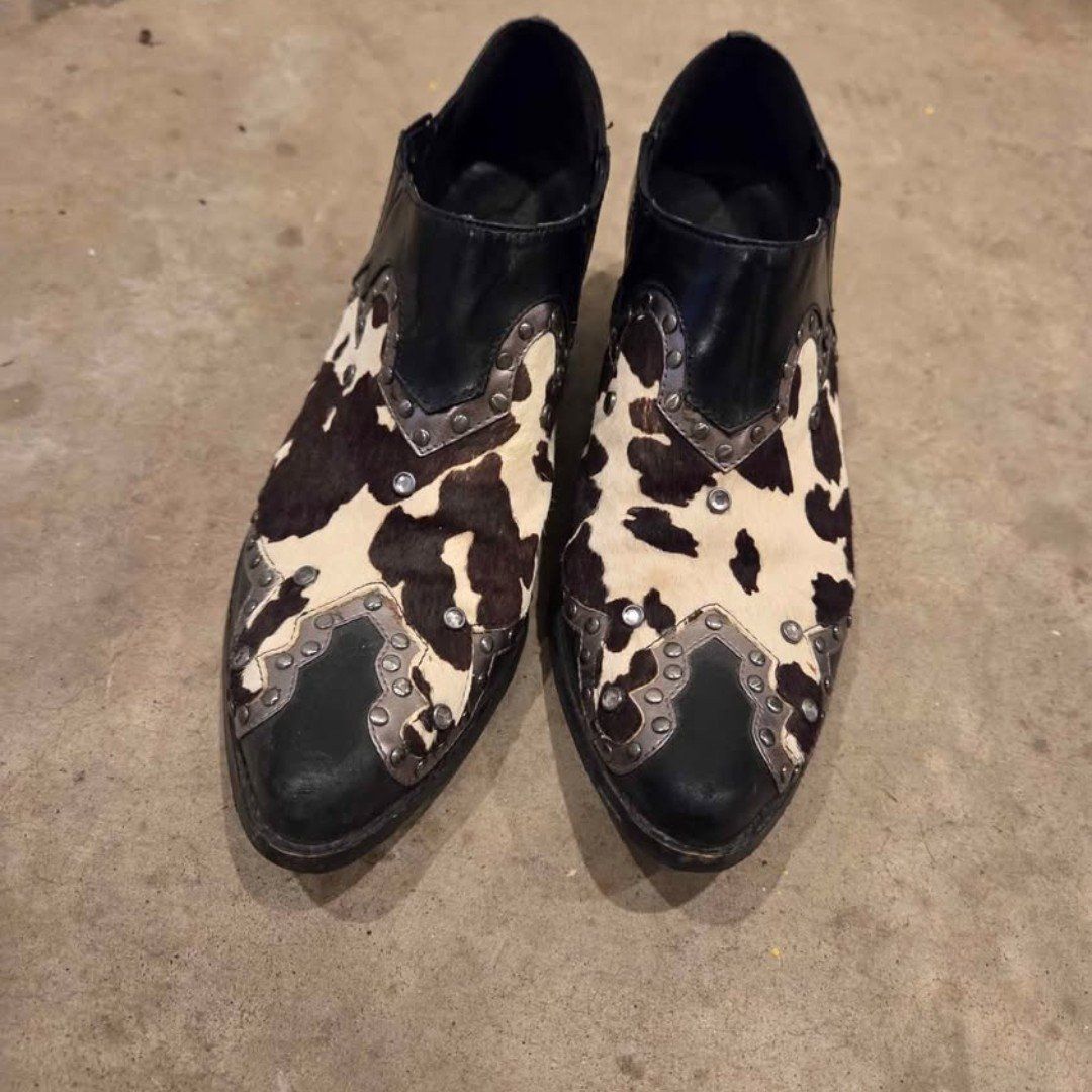 Reba cowhide booties size 10