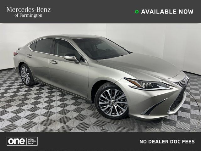 2021 Lexus ES Base