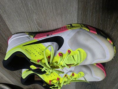 womens Nike metcon 2
