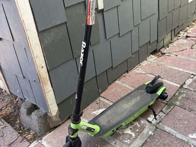 Razor E90 Electric Scooter Green Black Used