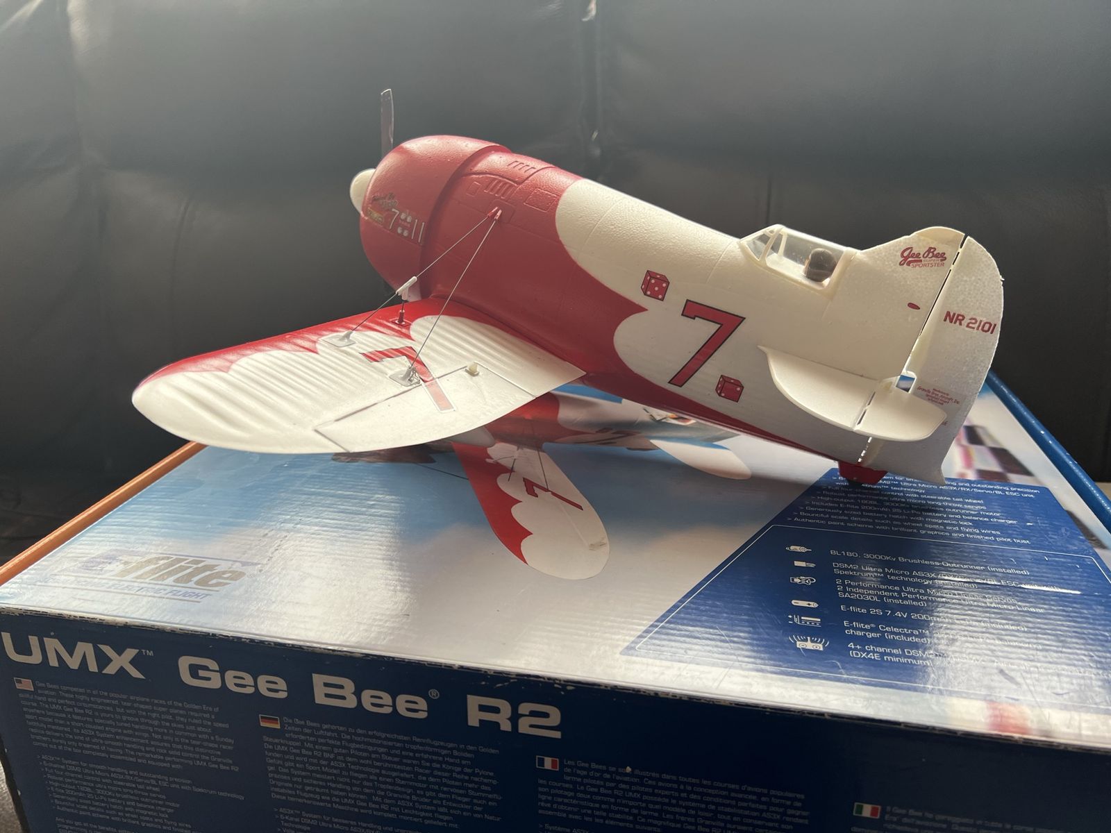 Rc airplane UMX Gee Bee' R2