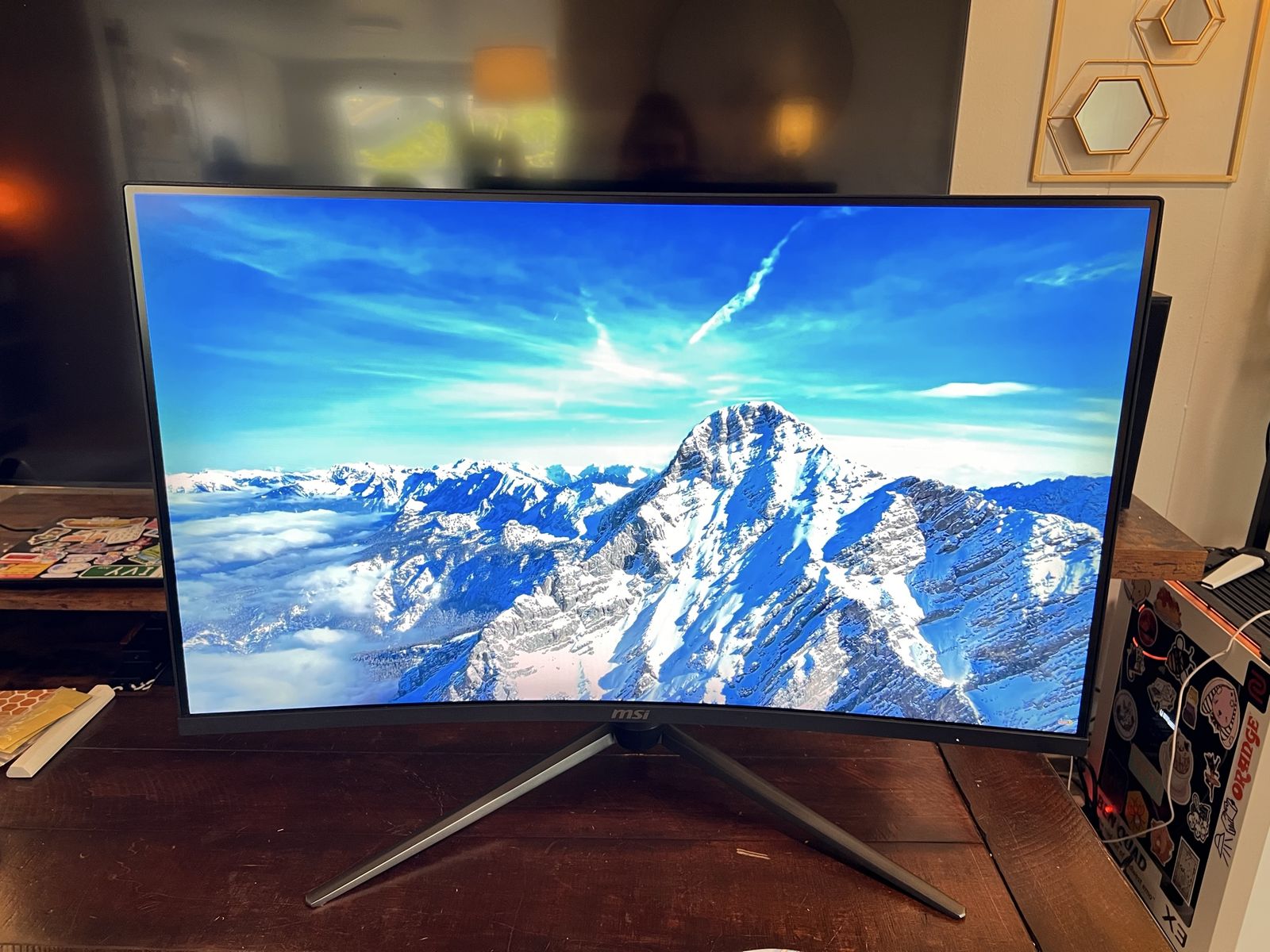 MSI 32" 1440p Curved Gaming Monitor - 165Hz Refresh Rate - 1ms Response Time