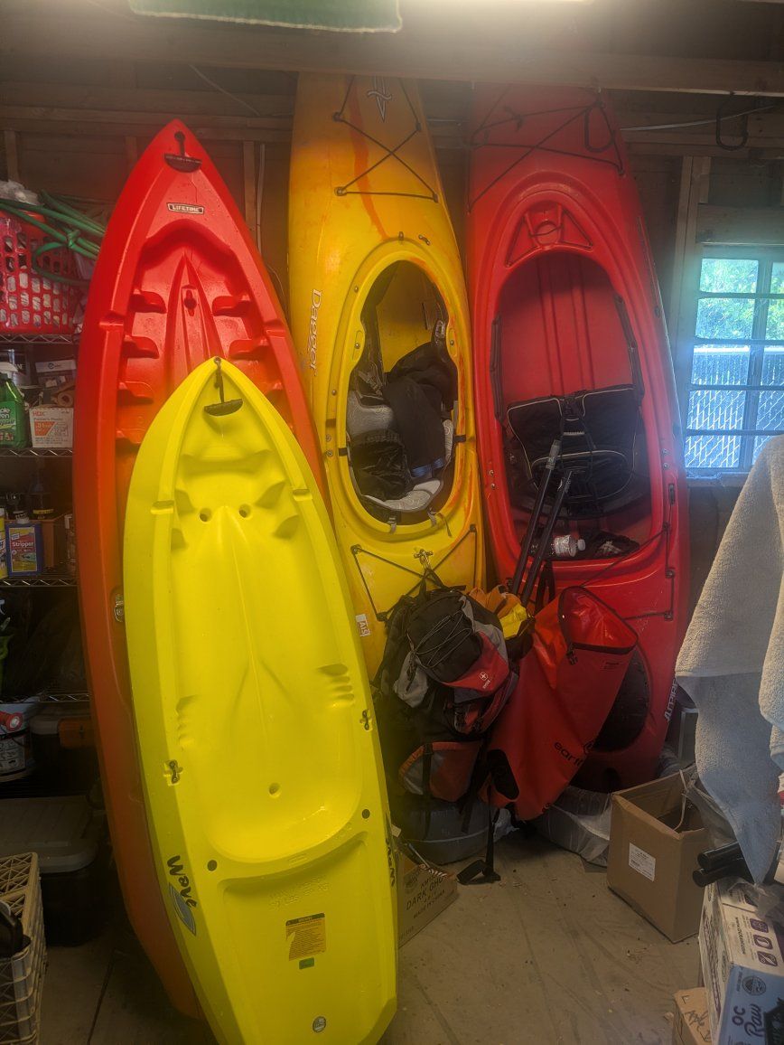 Rent kayaks kayaks kayaks or paddle board /SUP and accessories