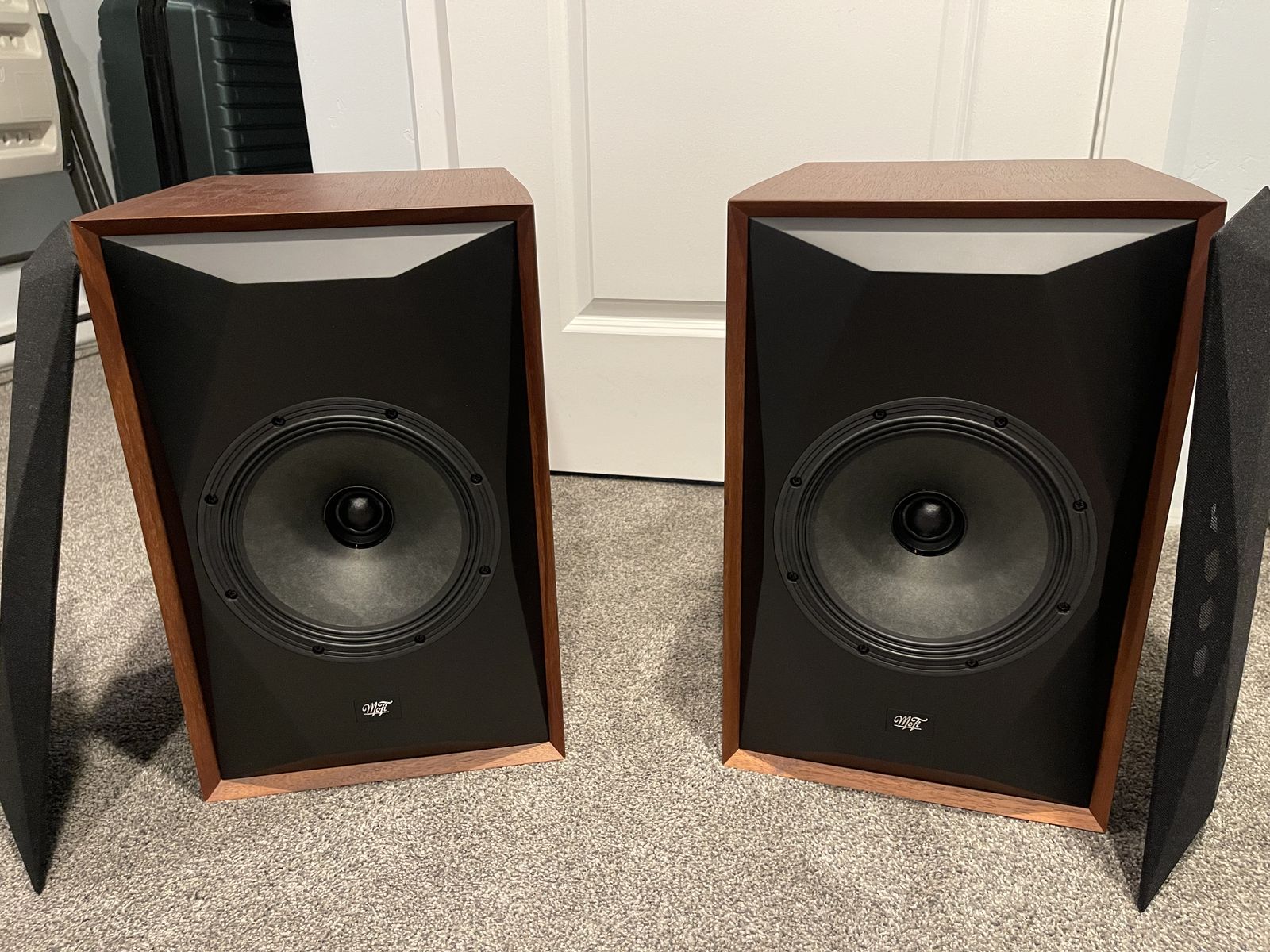 MoFi Sourcepoint 8 pair