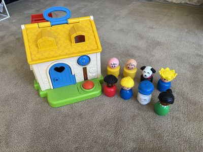 Vintage Fisher-Price Discovery Cottage Set