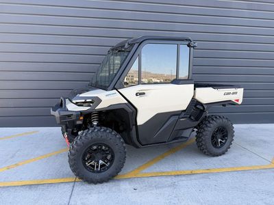 2026 Can-Am® Defender Limited HD11 Desert Tan & Carbon Black