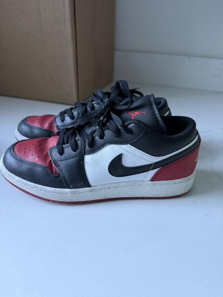 Nike Air jordon Mens Size 5.5