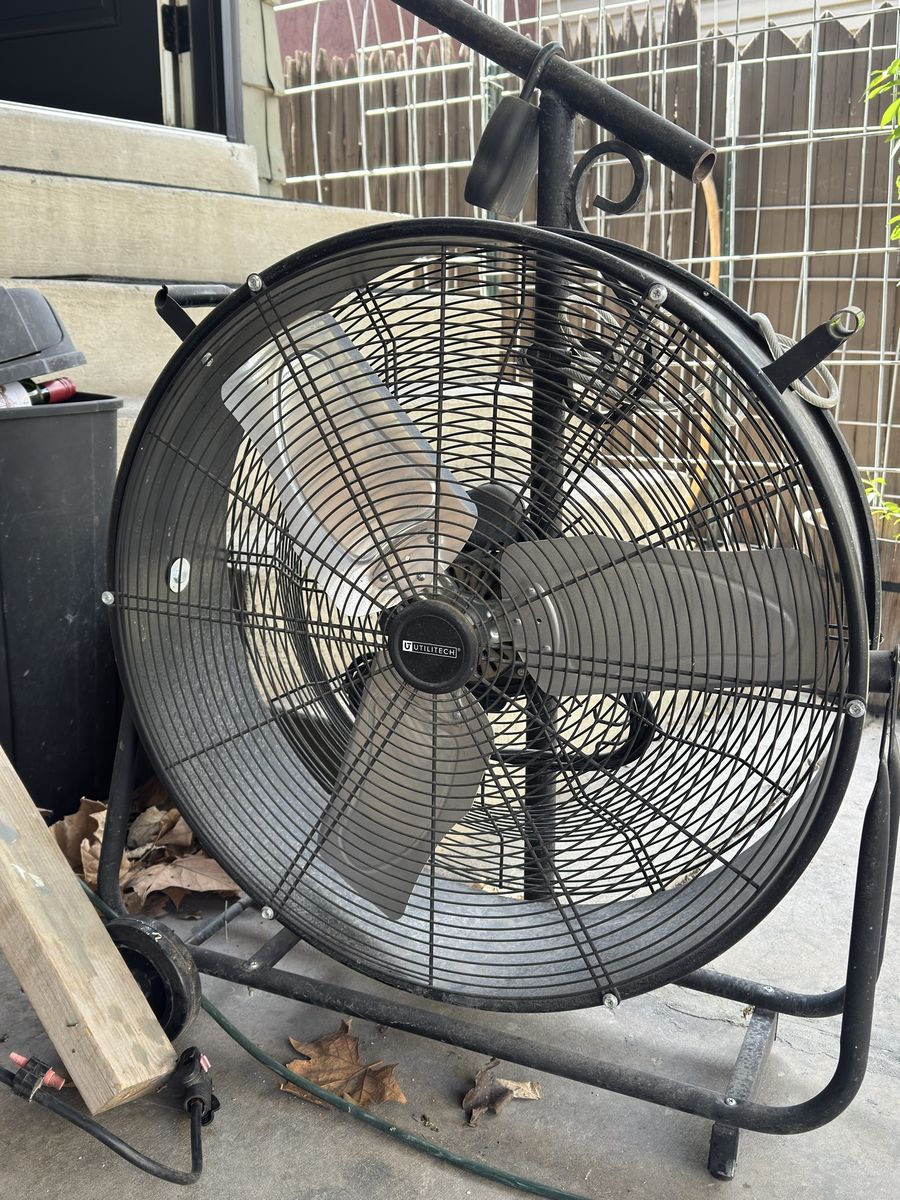 giant outdoor fan on wheels