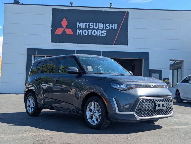 2023 KIA SOUL LX