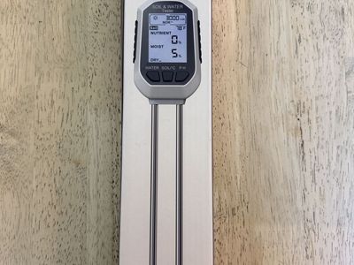 Digital Soil & Water Tester Meter - Moisture, pH, Sunlight, Temp, TDS, EC