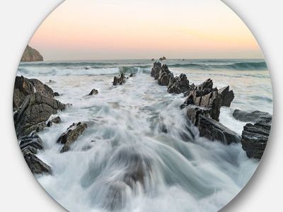 23" Metal Circle Wall Art