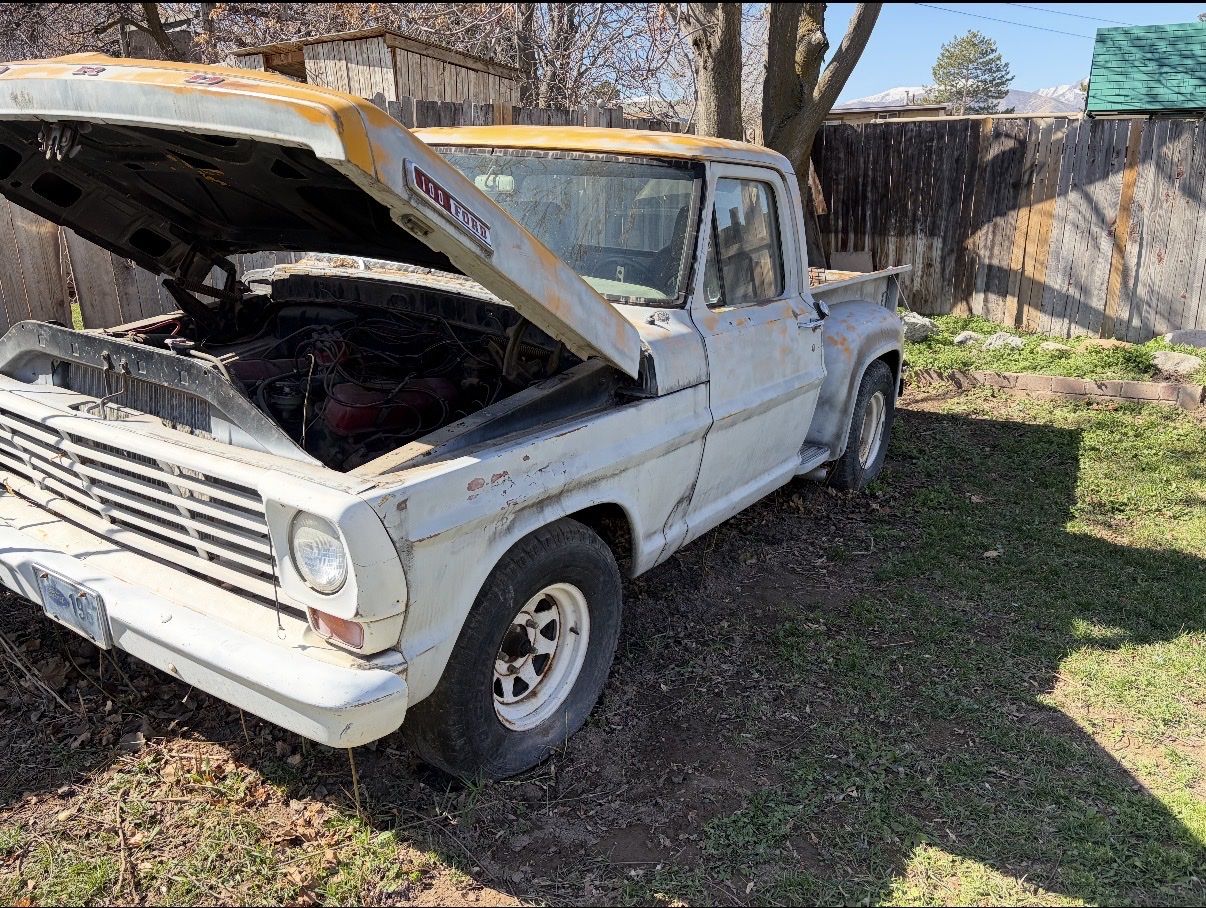 1967 Ford F-100 
