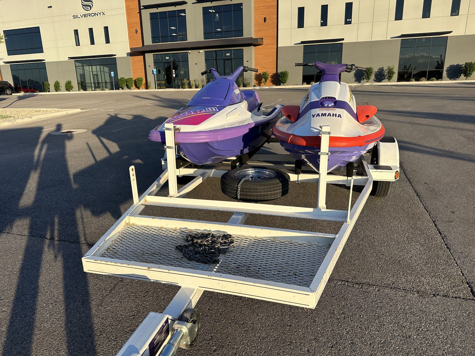 Main image 2
