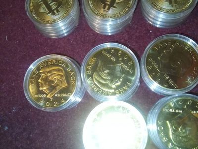 2024 Donald Trump Golden Coins - "Take America Back" & Bitcoin Commemorative Set