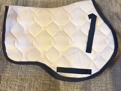 Jump saddle pad