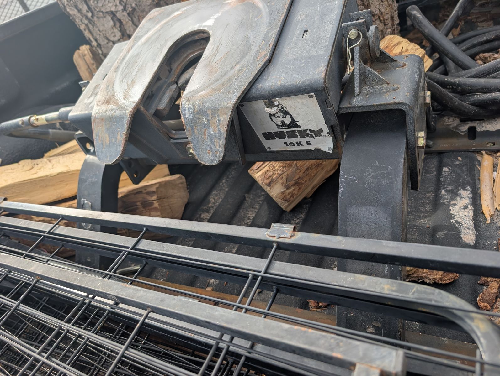 Husky 16k Fifth Wheel Hitch